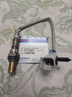Heated oxygen sensor left and right front GM OEM new $50