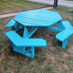 Beautiful Octagon Picnic Table