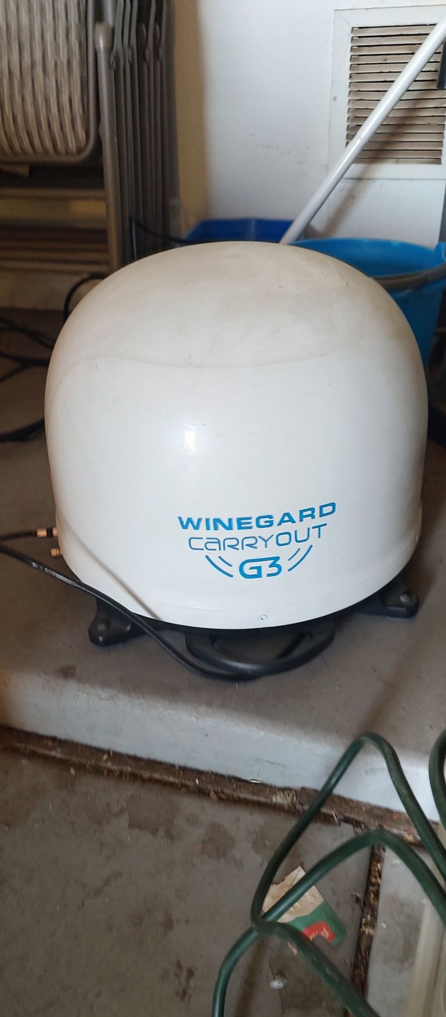Winegard® Carryout G3 Satellite Antenna. RV, Camper Trailer, Portable