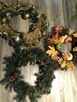 3 holiday wreaths