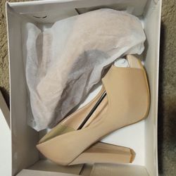 Pumps Heels Size 7.5