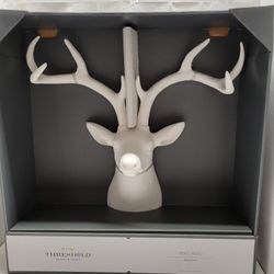 Hanging White Stag Head Cabeza De Ciervo Venado