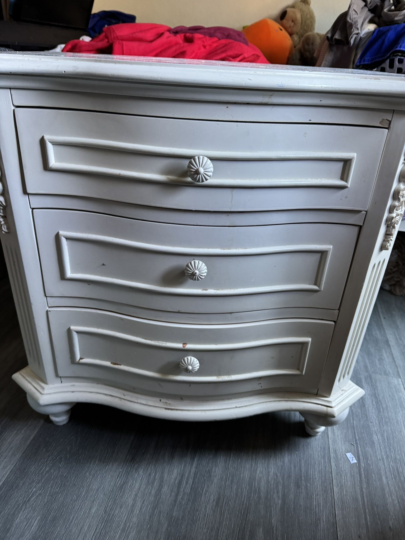 Girls Twin Size Bed With Nightstand 