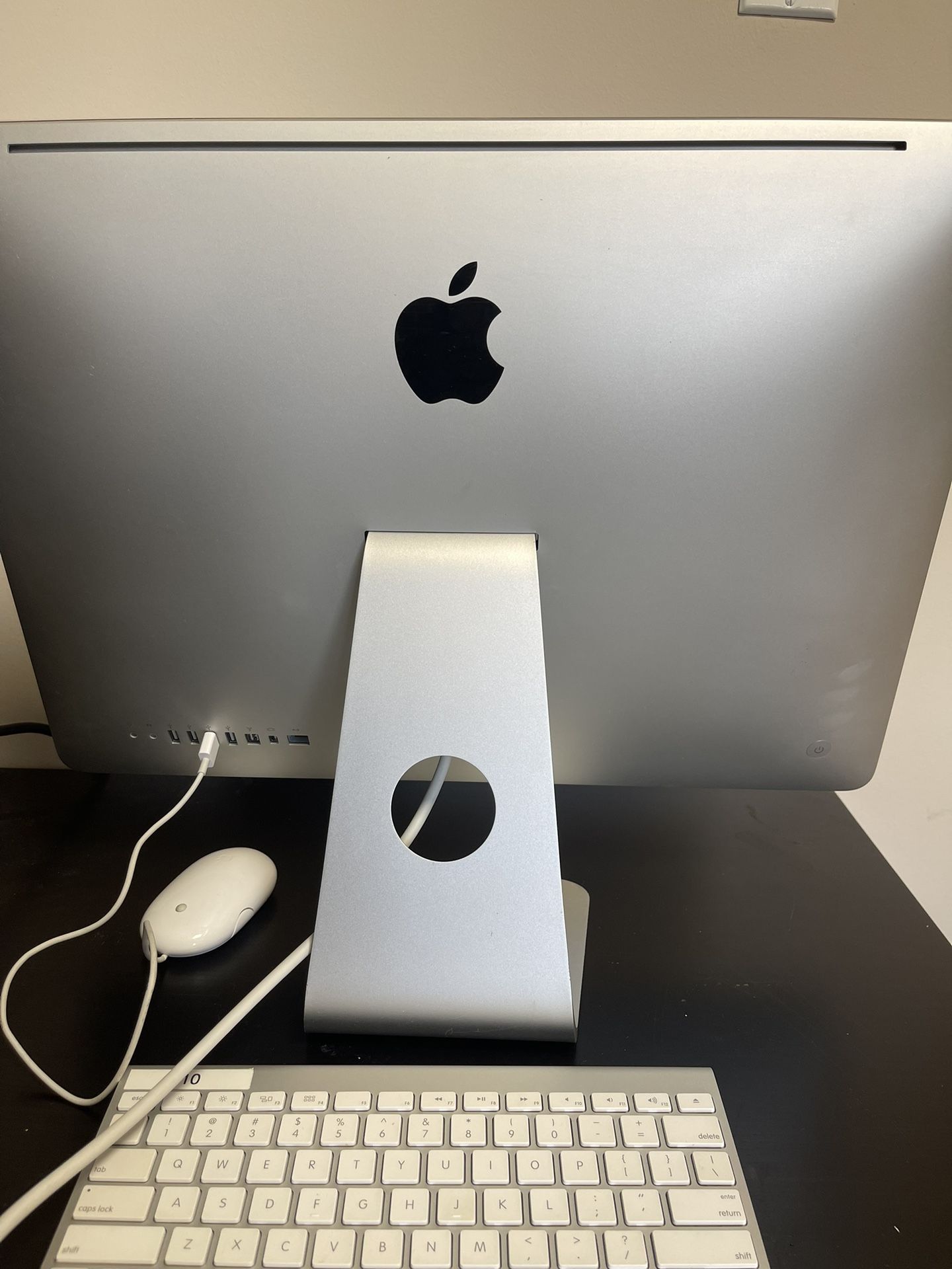 iMac (21.5-inch, Mid 2010) iMac (21.5 inch, Mid 2010) Intel Core