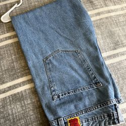 Empires Loose Fit 
