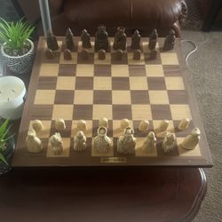 Isle Of Lewis Chess Set,chess Board