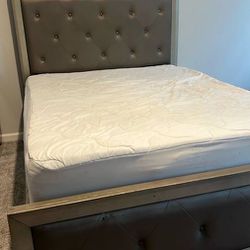 Queen Bed Set 
