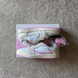 ✅Jordan 1 Travis Scott Shy Pink Size 2Y