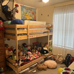 Twin Bunk bed