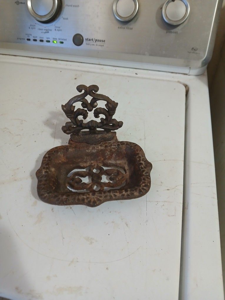 Cast Iron Sope Dish
