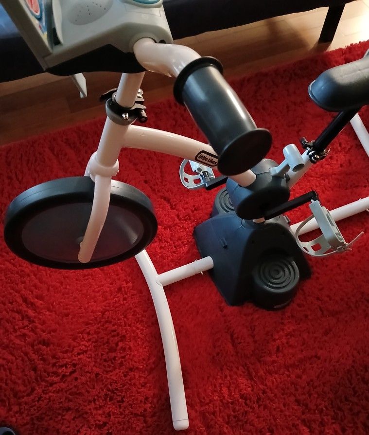 Stationary Bicycle/bicicleta Fija/ Niños