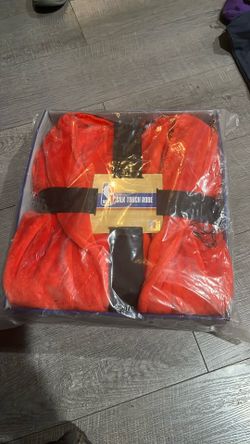 Bulls Robe Size L/xl