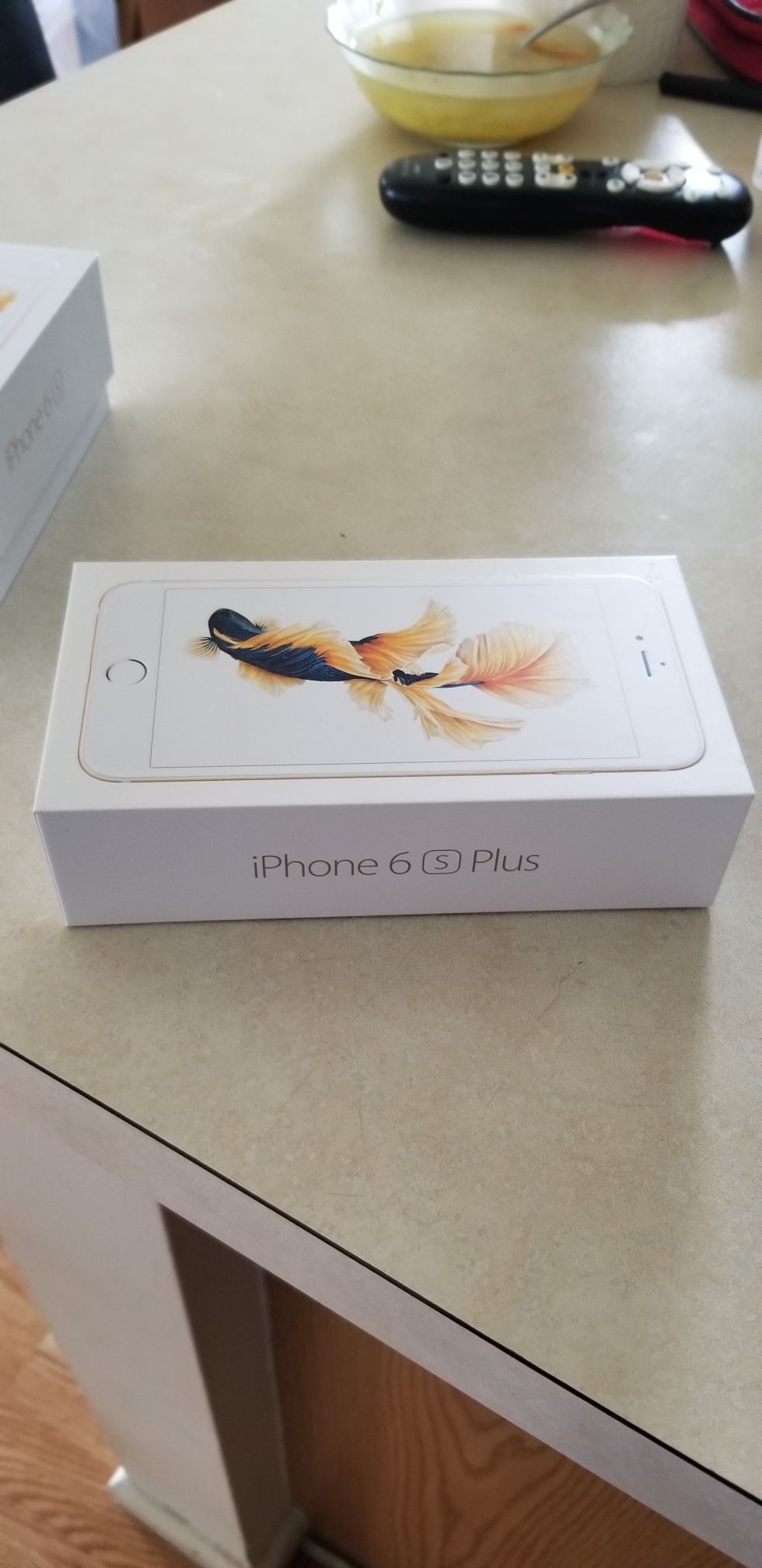 Like new iPhone 6s plus in box dont need it tmobile clean no problems phone