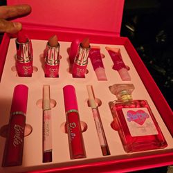 New Barbie Perfume & Makeup Set 