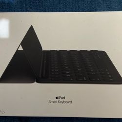 iPad Smart Keyboard 