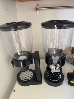 Cereal dispenser