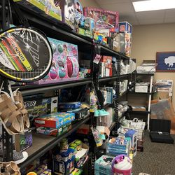 TAMPA RETAIL + LIQUIDATION STORE 