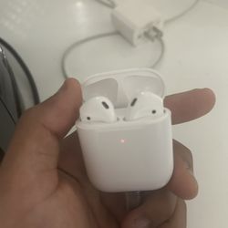 Apple AirPods