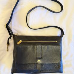 Black Leather Fossil Bag