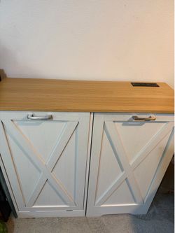 Kitchen cabinet