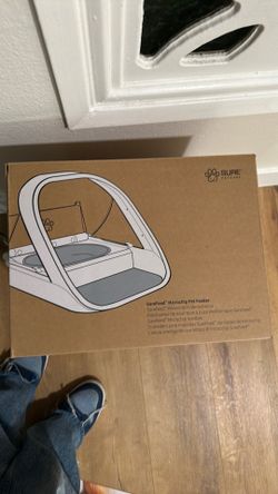 2 Automatic Pet Food Bowls