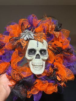 Halloween Skull Deco Mesh Wreath