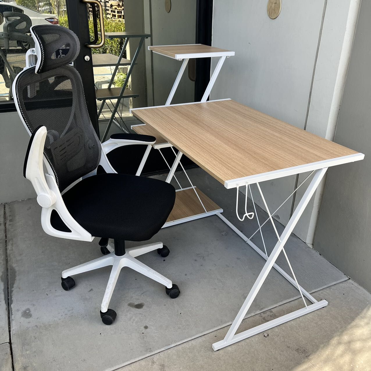 Computer Desk With Chair NEW