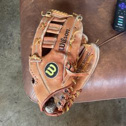 Baseball Glove, Pedro Guerrero
