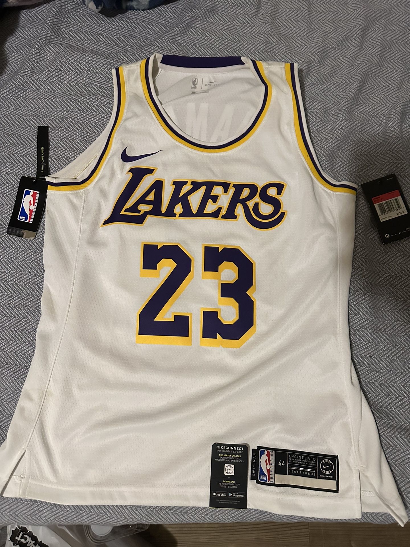LeBron James Lakers Jersey