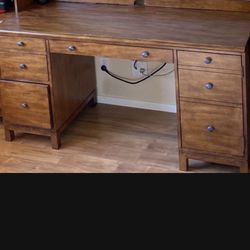 Ethan Allen Desk 
