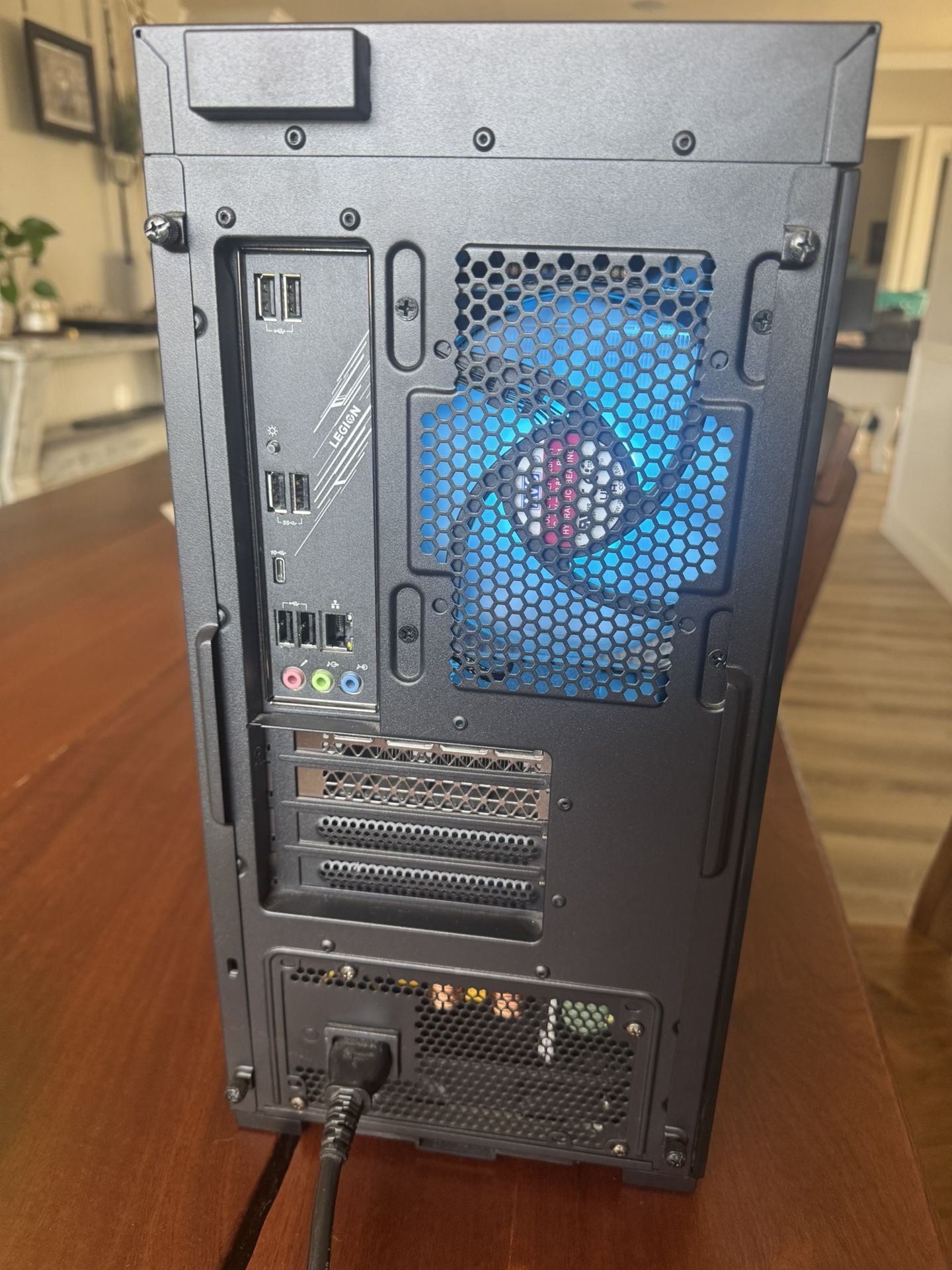 Lenovo Gaming PC With Monitor, Keyboard And Mouse Like New
