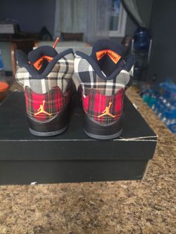 AIR JORDAN