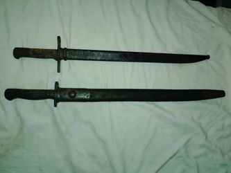 2 WW2 bayonets
