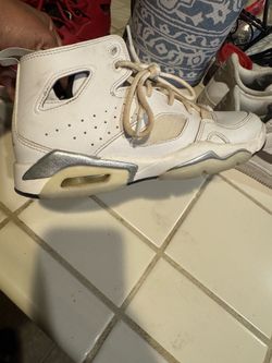 4.5y needs minor cleaning $30