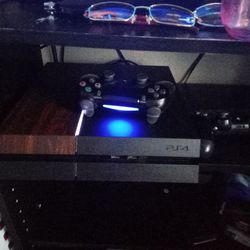 PS4 Limited Woodgrain Edition 