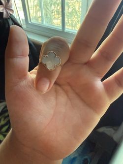 14K gold four leaf clover ring