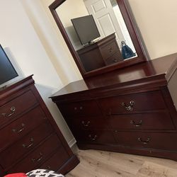 Dresser 