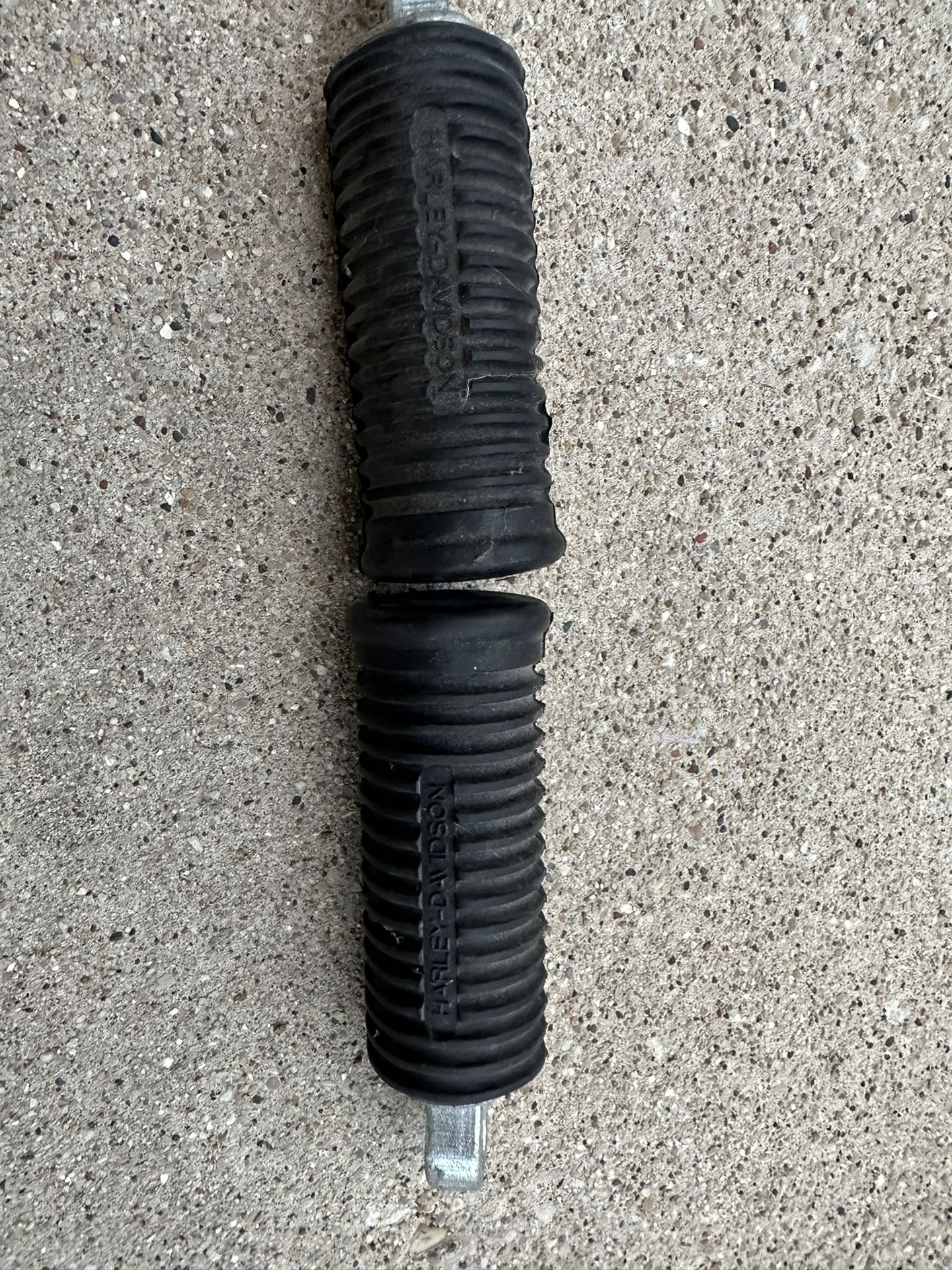Harley Pegs