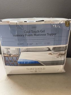 Queen 2" Cool Touch Memory Foam Mattress Topper - Threshold
