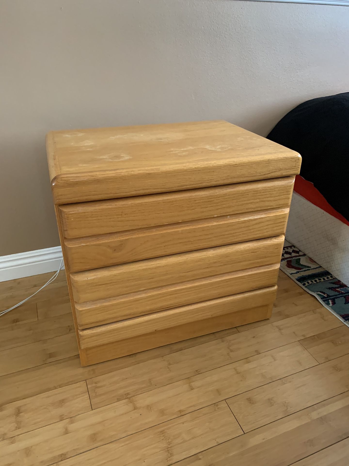 2 End Tables/ Dressers (24inx22x17)