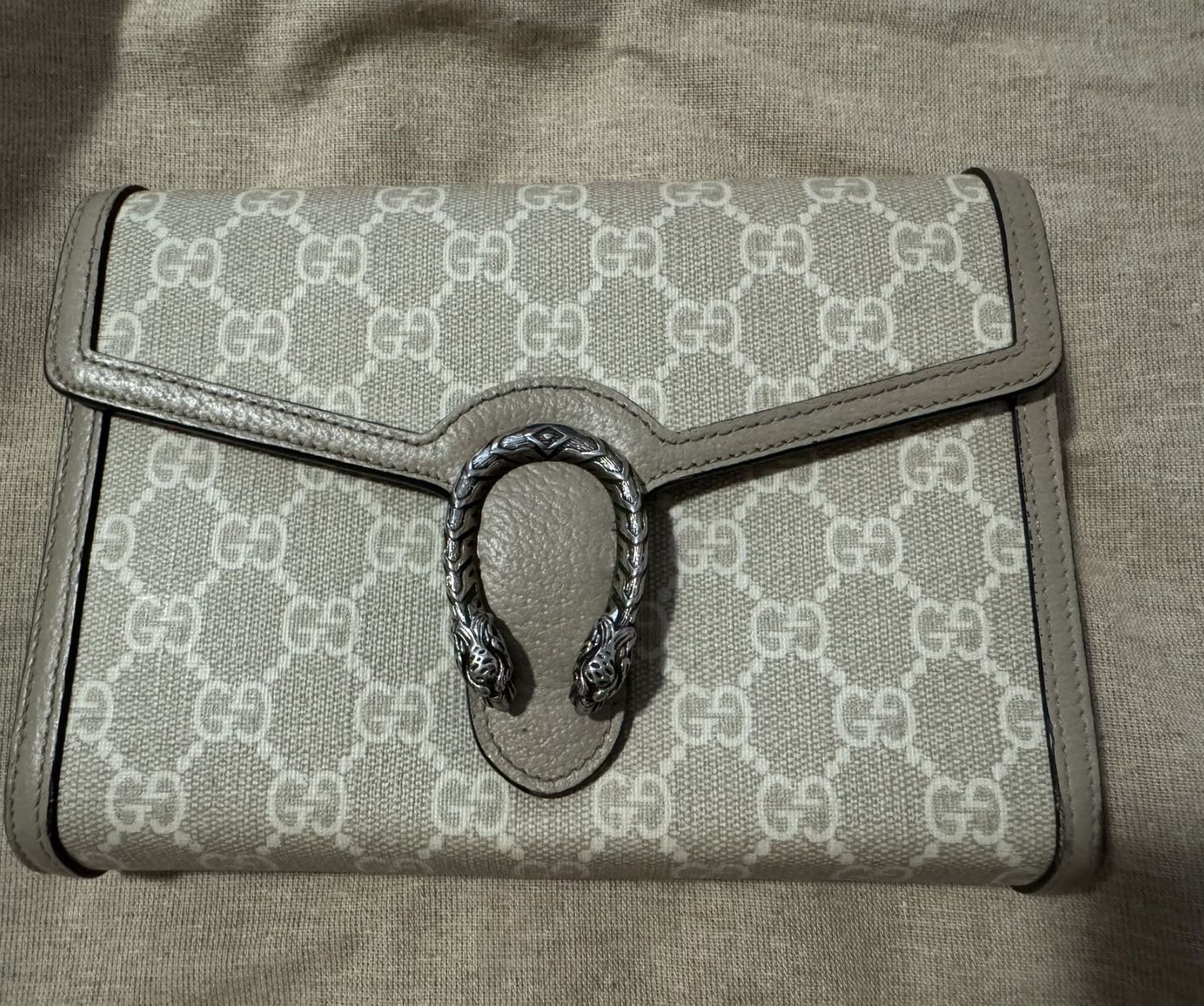 GUCCI DIONYSUS GG SUPREME CHAIN WALLET