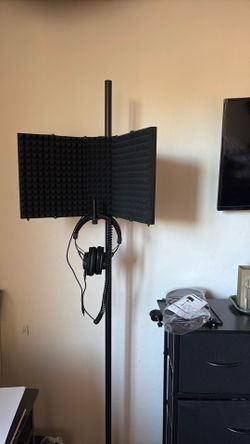 Isolation Shield w/ headphones
