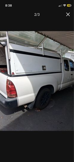 Camper shell