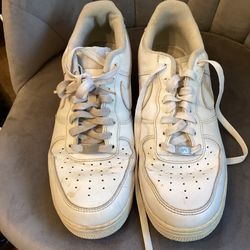 White shoes//size10.5men//