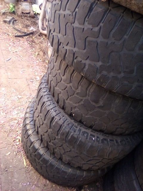 Like New OFF ROAD Tires 20INCH WITH 5TH WHEEL