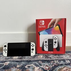 Nintendo Switch OLED Model White Handheld Console - Excellent Condition w/ 64GB micro sd included