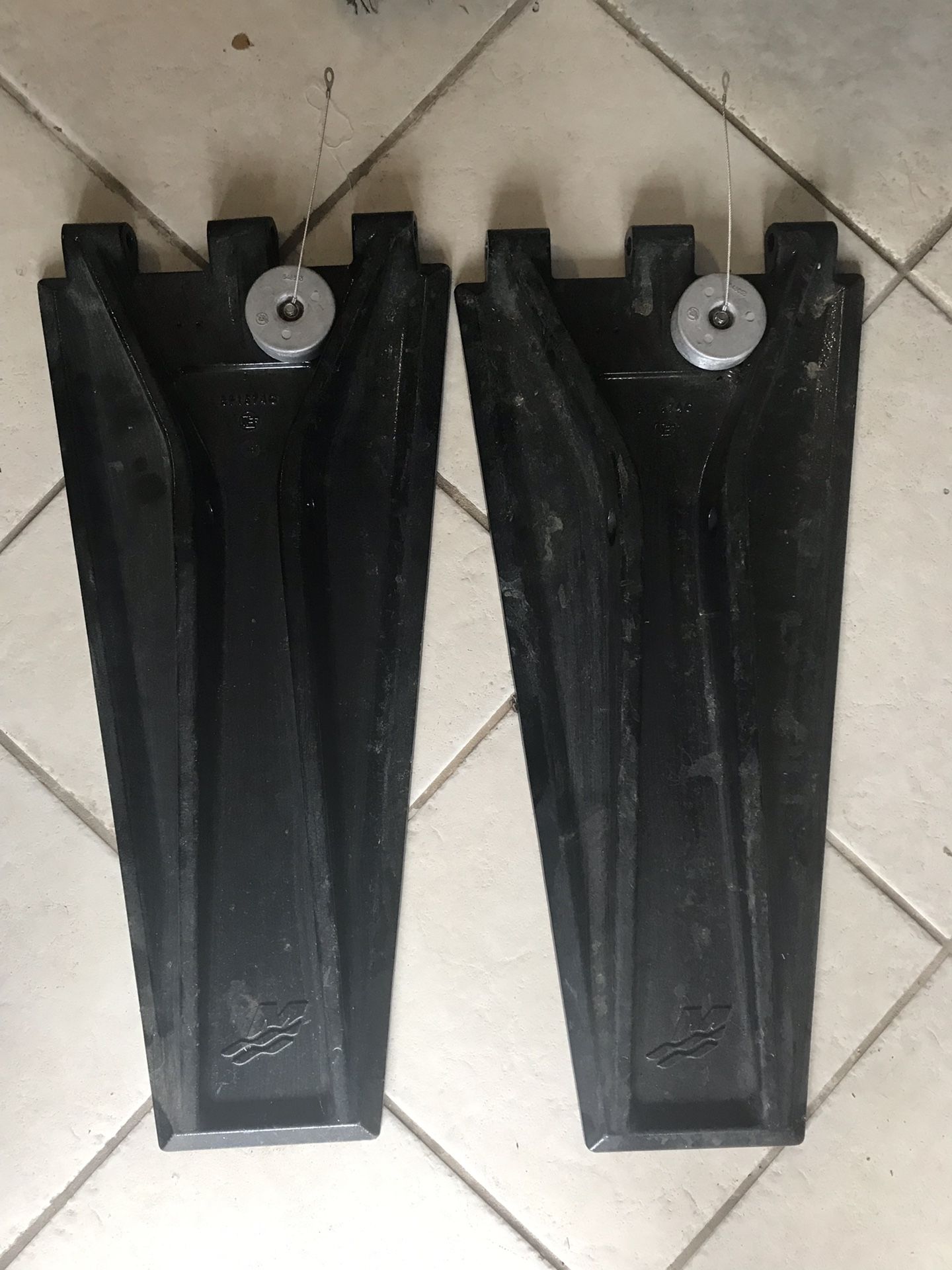 Mercury K plane trim tab plates 28 inch new