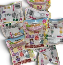 Calico Critters Colorful Bunny Costume Babies – Lot of 10 NEW Sealed
