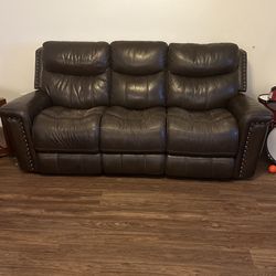 Electric Reclining Couch