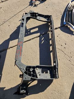 Kia Sportage radiador support oem
